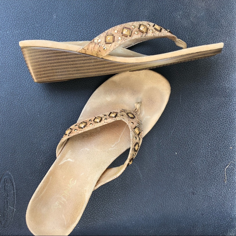 Vionic Heeled Sandals